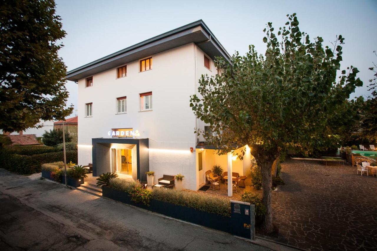 Hotel Garden B&B 마로타 외부 사진