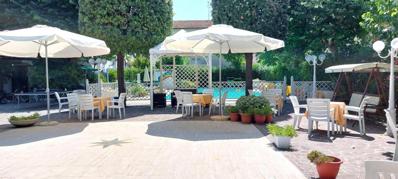 Hotel Garden B&B 마로타 외부 사진