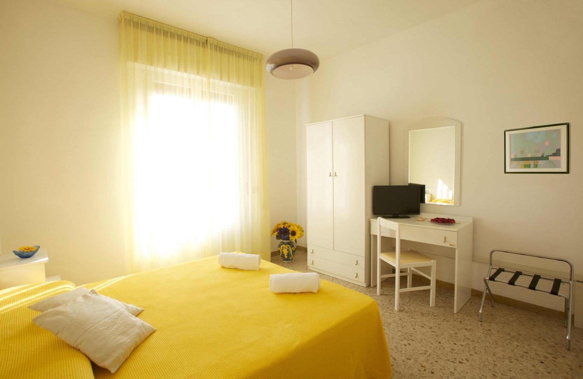Hotel Garden B&B 마로타 외부 사진